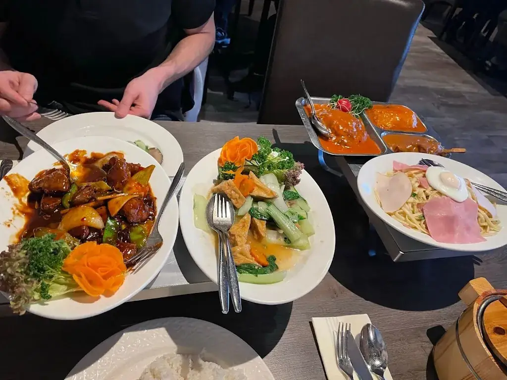 Karolis Pantelejevas_Lucky Garden_Amsterdam_review