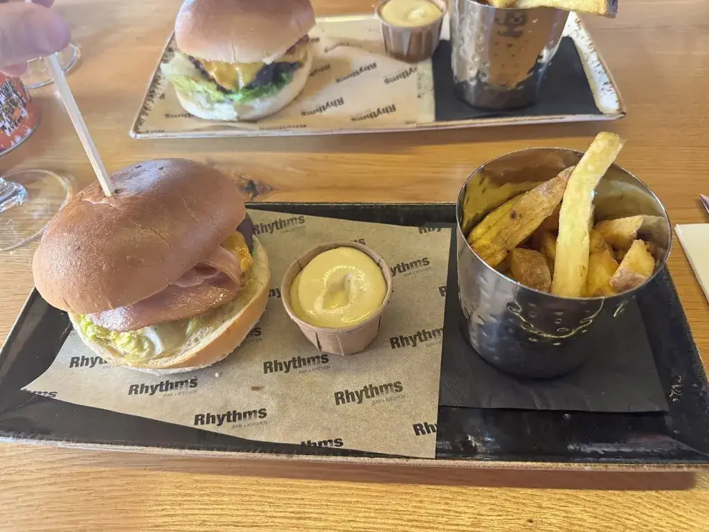 Daniel Bell_Rhythms Bar + Kitchen_Amsterdam_review