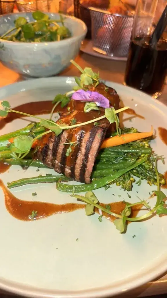 Jayda Winter_Grand Café Cascada_Amsterdam_review