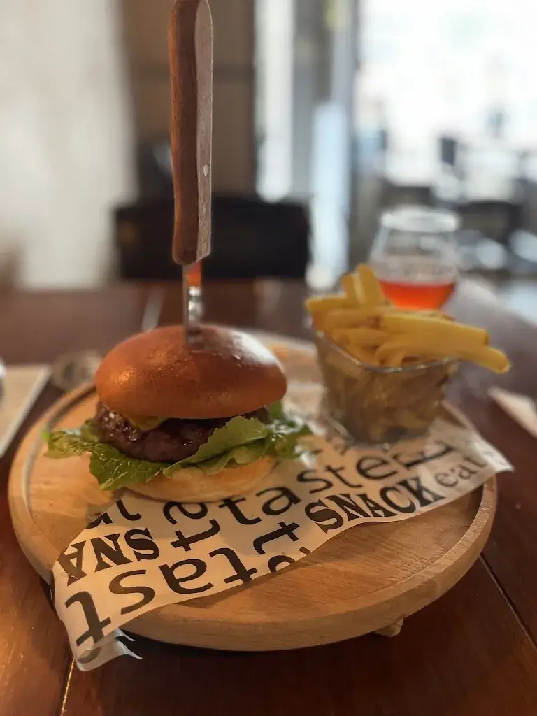 Restaurant Zest - Craft Beer & Food_Amsterdam_slider_image_1