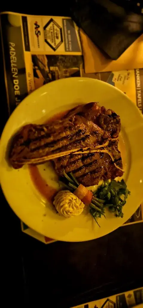 Farqad Frans_Full House Pub_Lelystad_avis