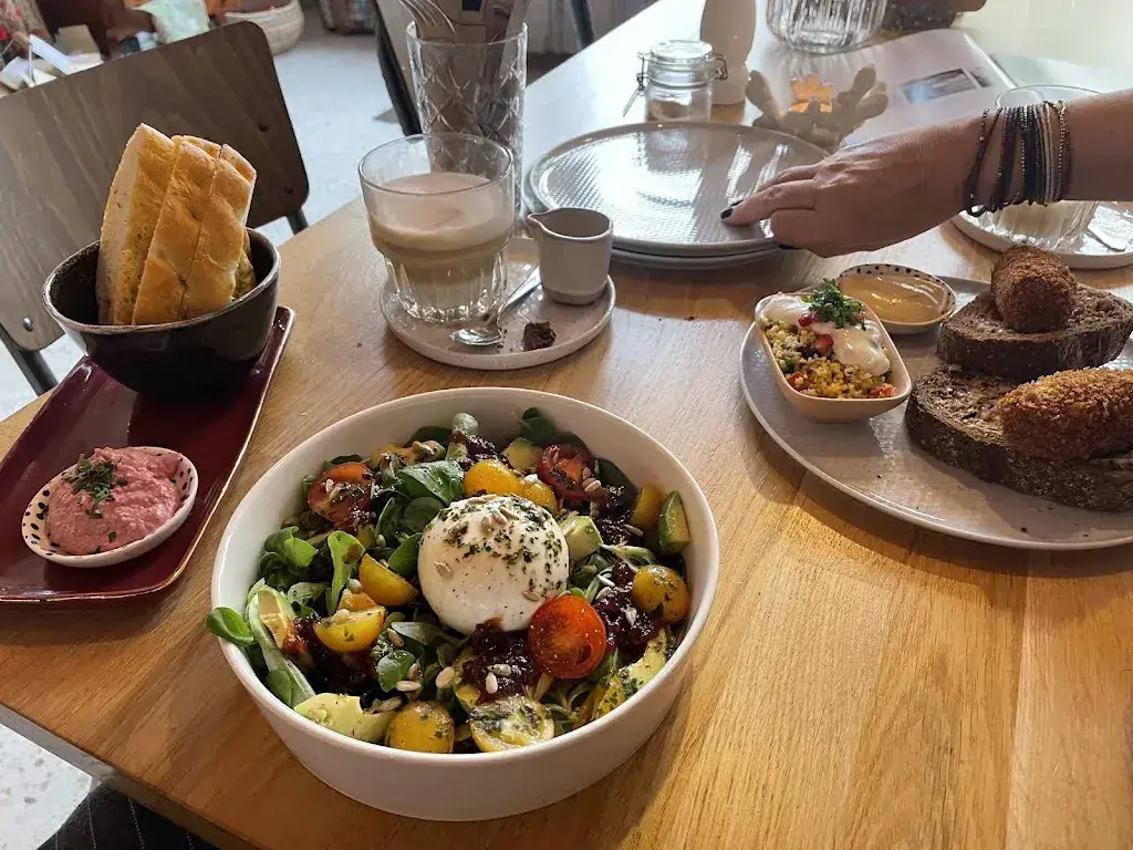 Maxime Peters_Lunchroom peper en goud_Schagen_review