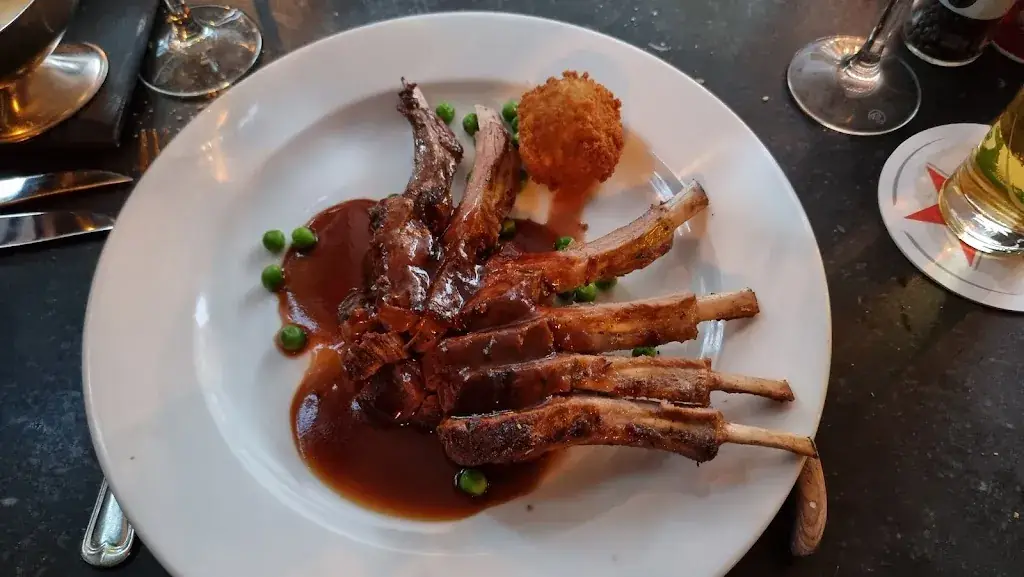 Ernie Stephenson_Linke Loetje_Schagen_review