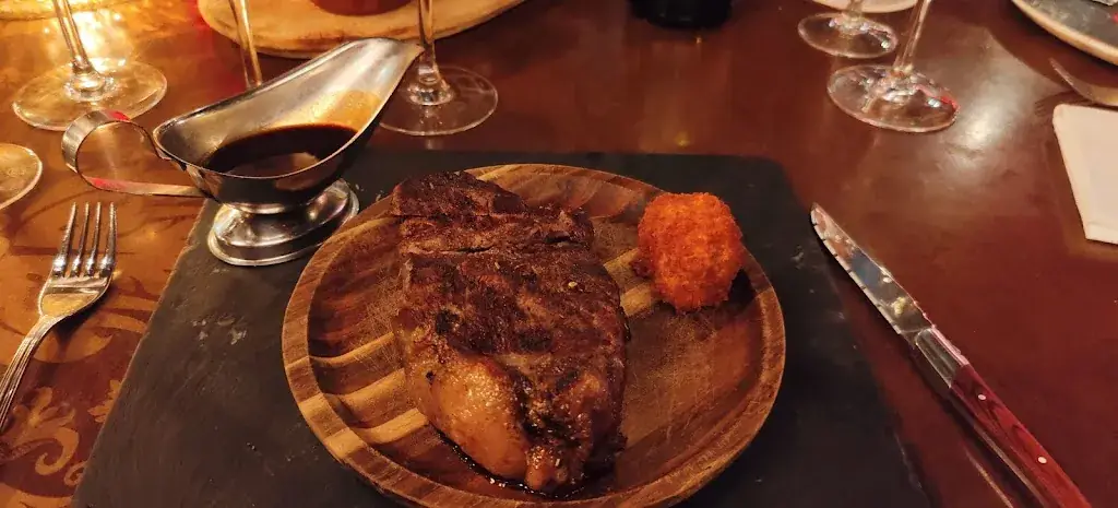 Thomas Stecher-rasmussen_Linke Loetje_Schagen_review