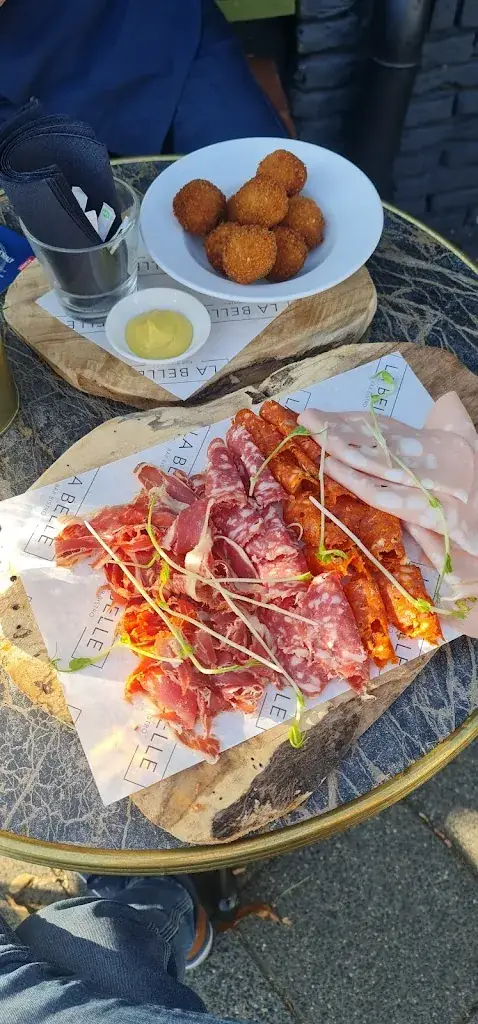 Menu_La Belle bar bistro_Bentveld_image_2