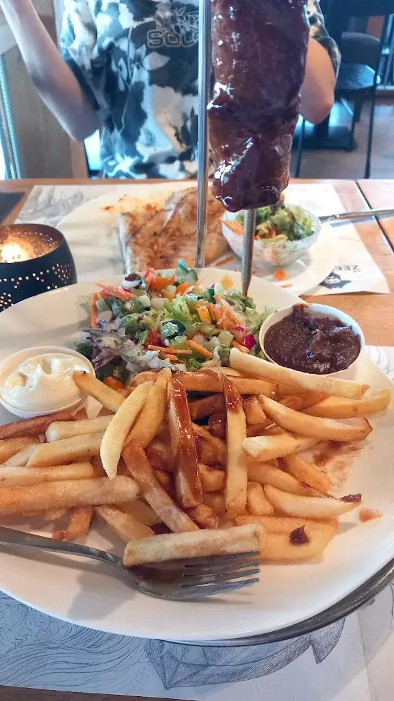 Val Zupan_De Zeerover_Zandvoort_review