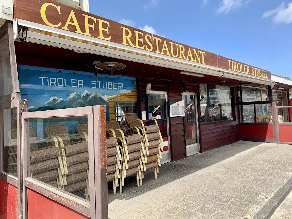 Schnitzel en Spies by Tiroler Stuberl restaurant in Zandvoort