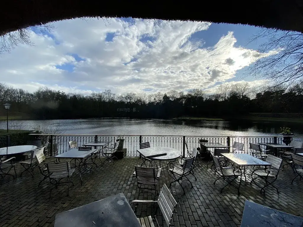 Justin van Herwerden_Rust Wat by Sidney Schutte_Blaricum_review