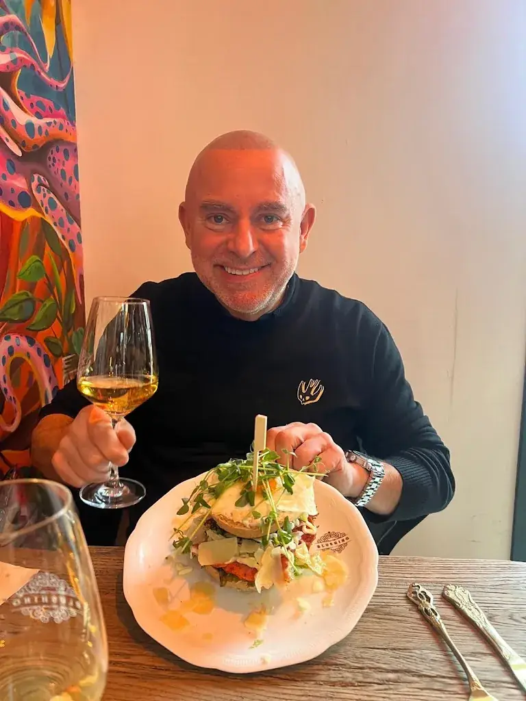 Paul Morris_Blushing Blaricum_Blaricum_review