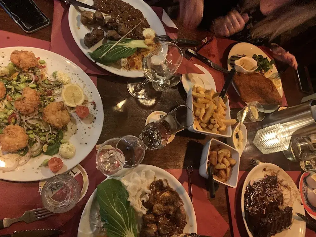 Dafne Nienhuys_Café d'Ouwe Tak_Blaricum_recensione