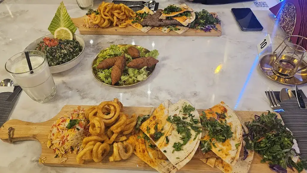 Menu_Dama Roze_Beverwijk_image_3