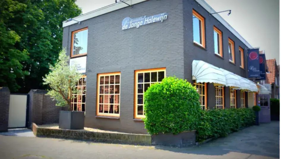 Restaurant De Jonge Halewijn restaurant in Beverwijk
