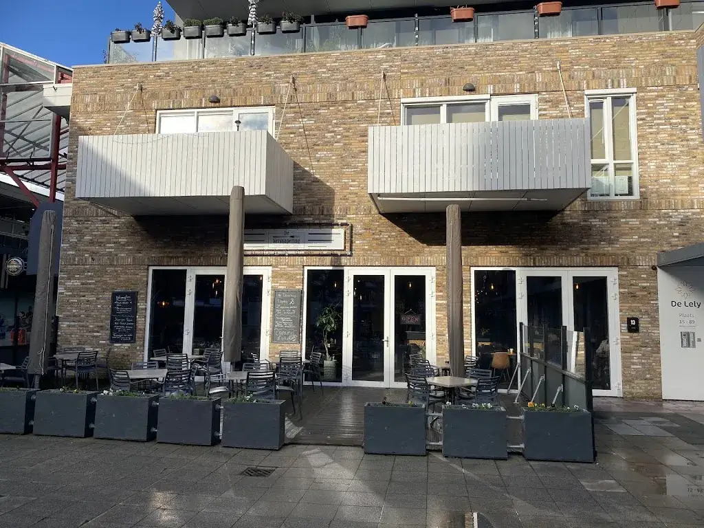 Reinald Dijkstra_De Versnapering_Lelystad_reseña