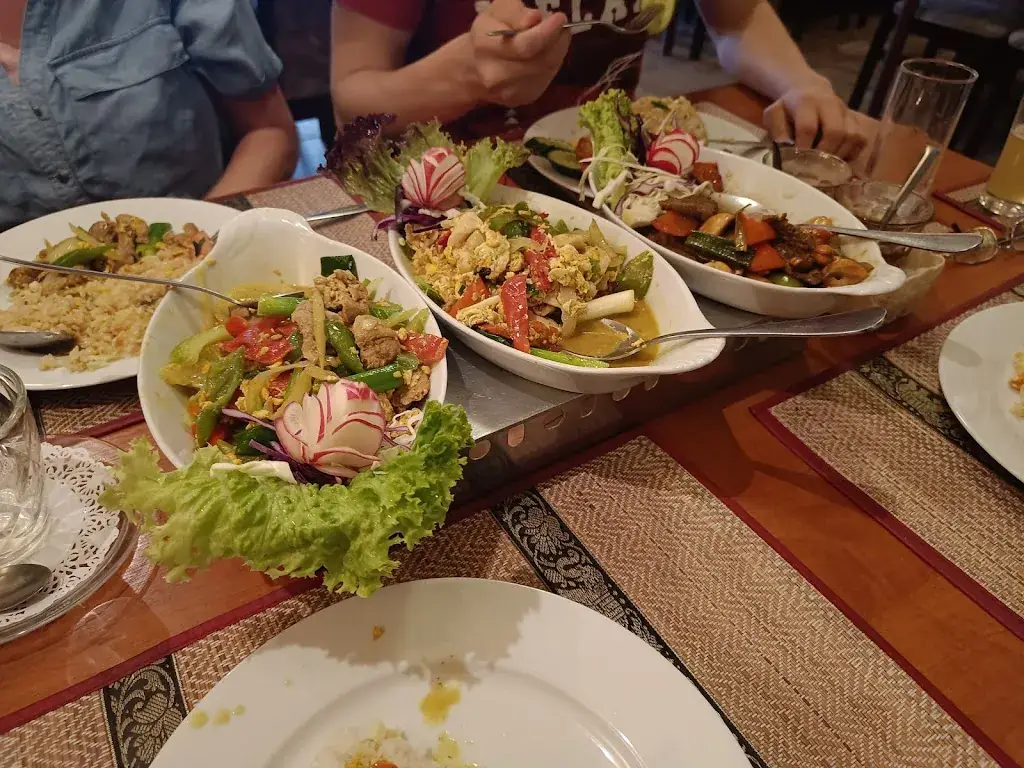 Menu_Chiang Mai_Beverwijk_image_7