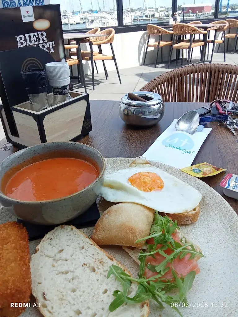 Paulo barata martins Barata_Eetcafé @ the Beach_Lelystad_review