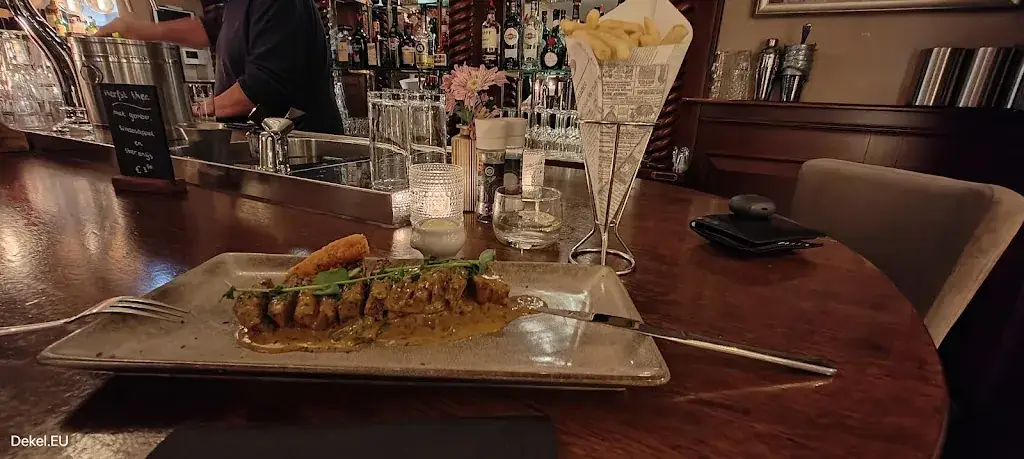 David Dekel_Bar Petit Restaurant de Pelikaan_Badhoevedorp_recensione