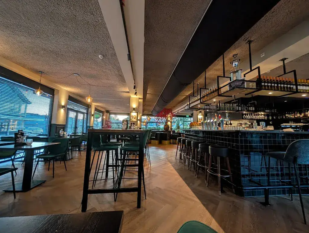 Justin Zamora_Grand Café Hans_Badhoevedorp_review