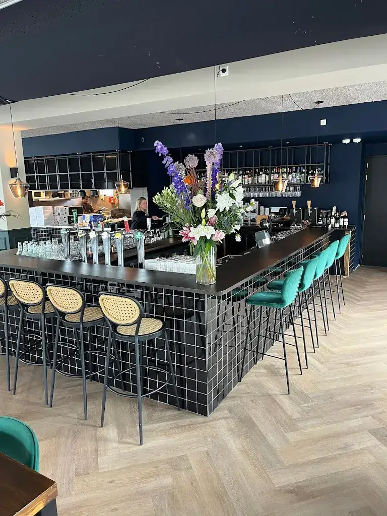 Grand Café Hans restaurant in Badhoevedorp