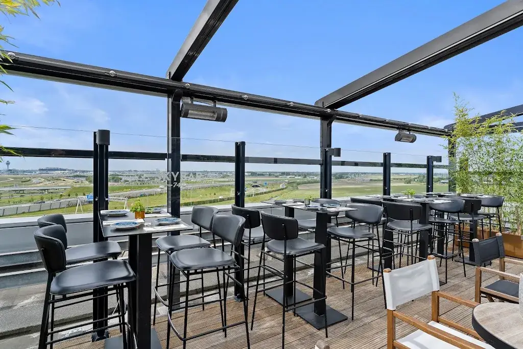 Mondi SkyBar & Restaurant restaurant in Badhoevedorp