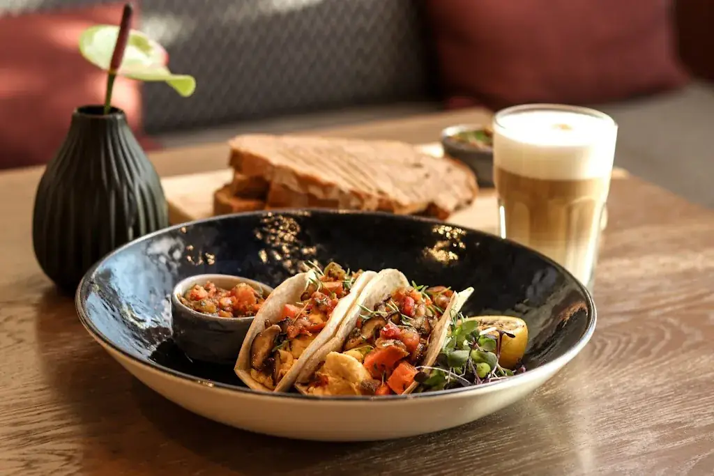 Commune Restaurant_Schiphol_slider_image_3