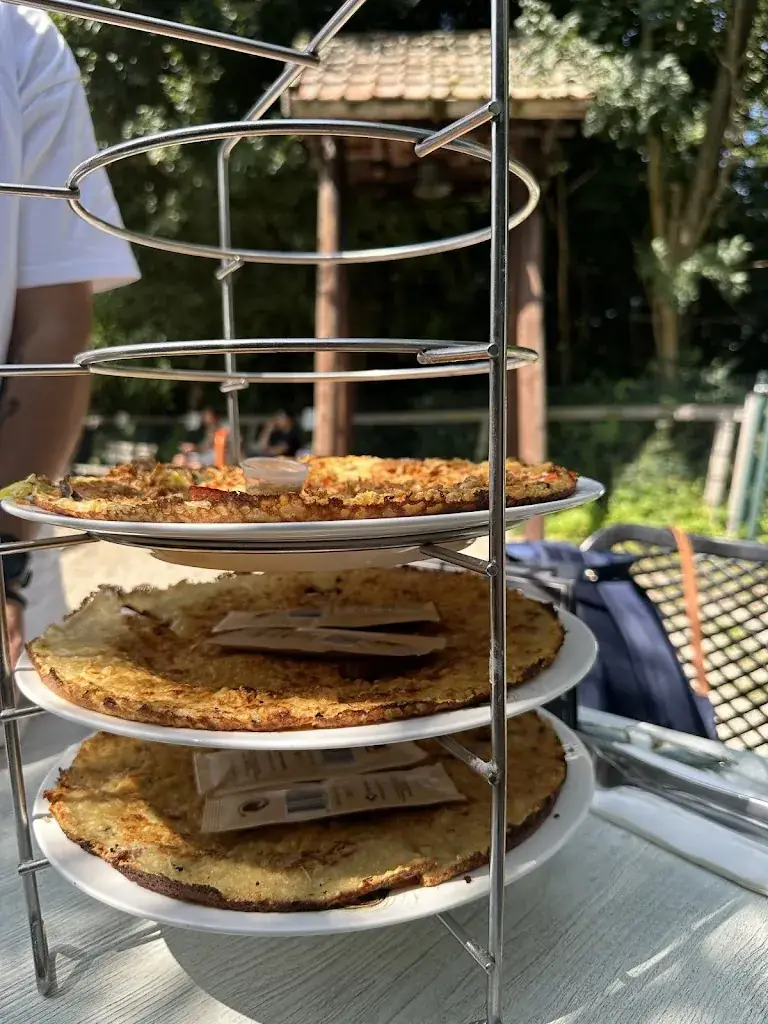 Lira Beqiri_Meerzicht Farm_Amsterdam_review