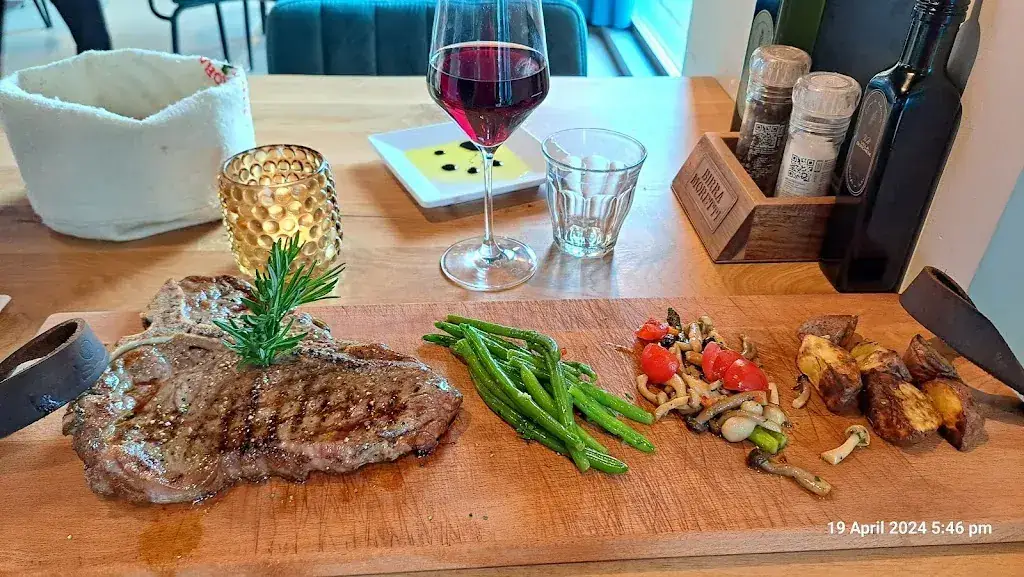 Ray Fang_Villa Borghese Amsterdam_Amsterdam_reseña