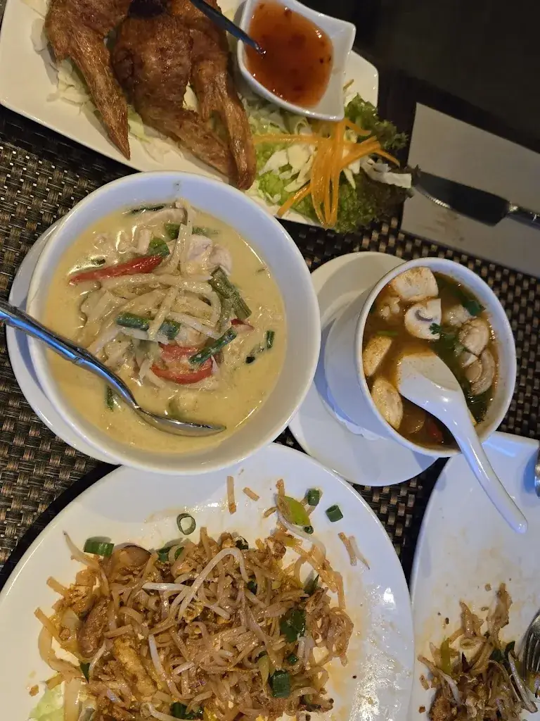 KC Donald_Thais restaurant Suvarnaphum_Amsterdam_review