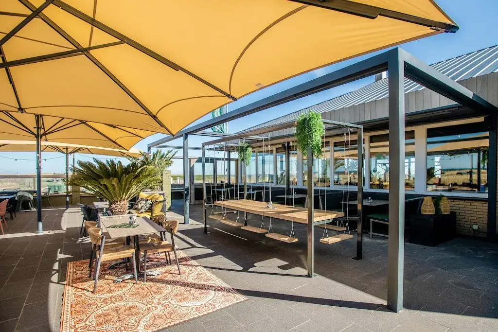 Camperduin Strandpaviljoen STRUIN restaurant in Schoorl