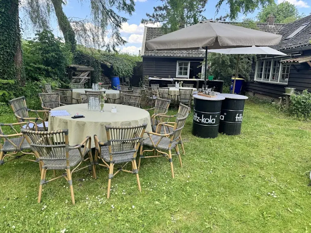 Brave Hendrik - Theetuin Eemnes_Eemnes_slider_image_1