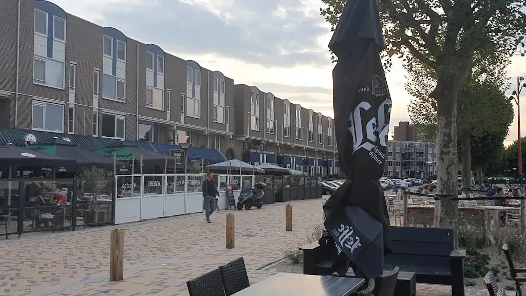 Restaurant Aan de Kade_Huizen_slider_image_2