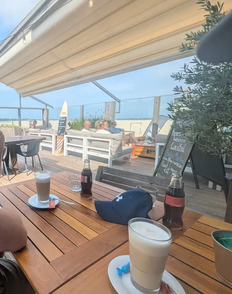 Vicki J_Strandrestaurant De Dam_Vrouwenpolder_review