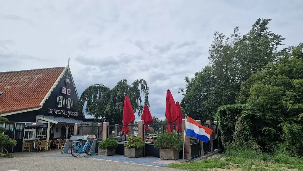 Anthony Van Rensburg_V.O.F. De Woeste Hoogte_Bovenkarspel_recensione