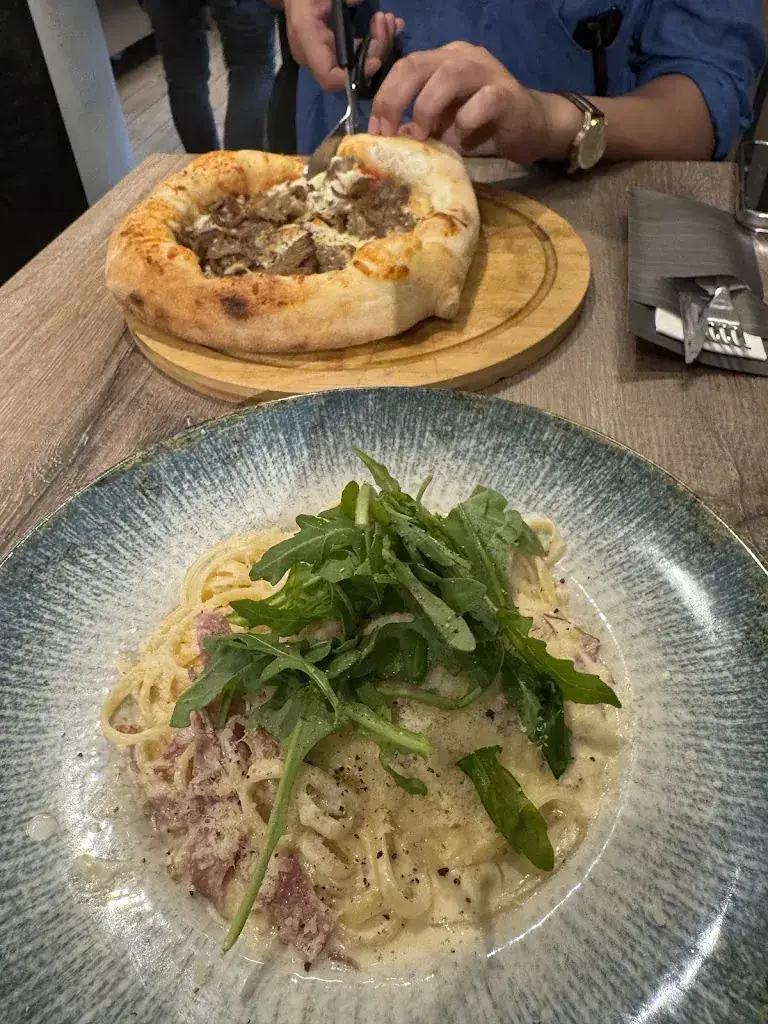 Meera Josmin_Bella ciao Amsterdam 2_Amsterdam_reseña