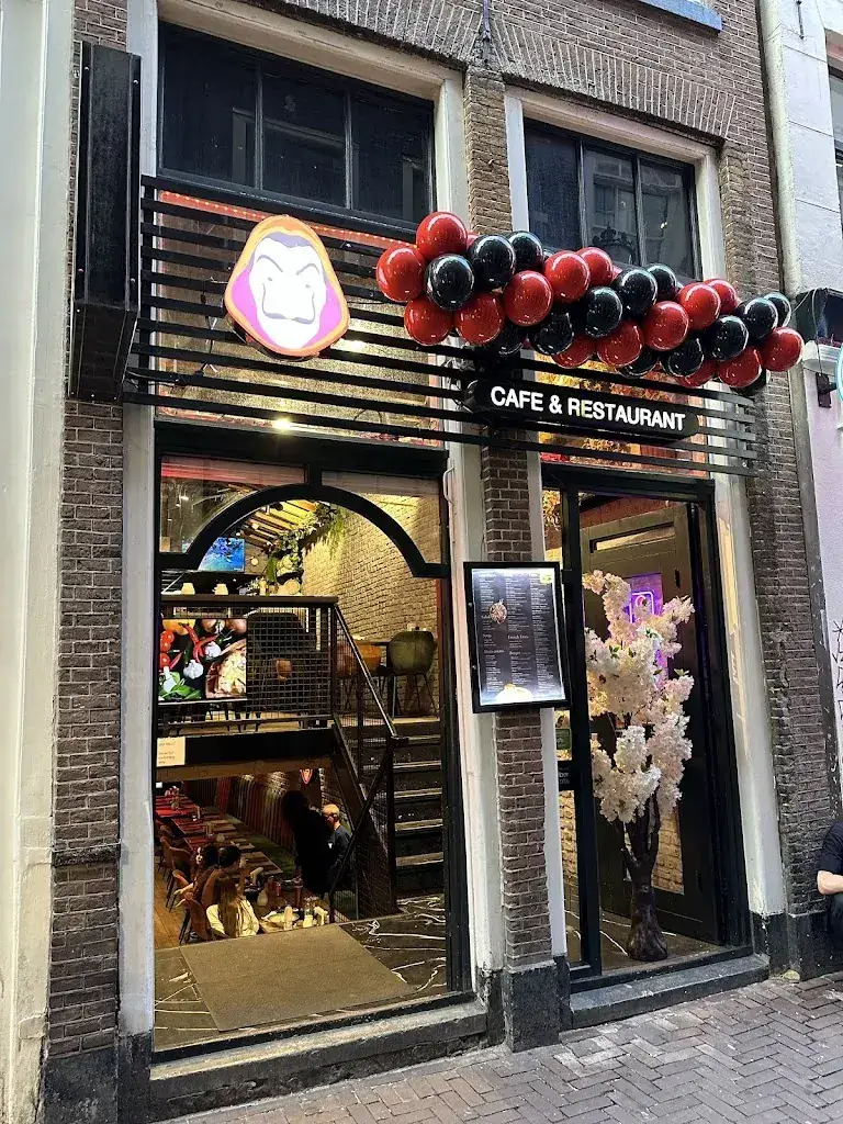 Matt C_Bella ciao Amsterdam 2_Amsterdam_reseña