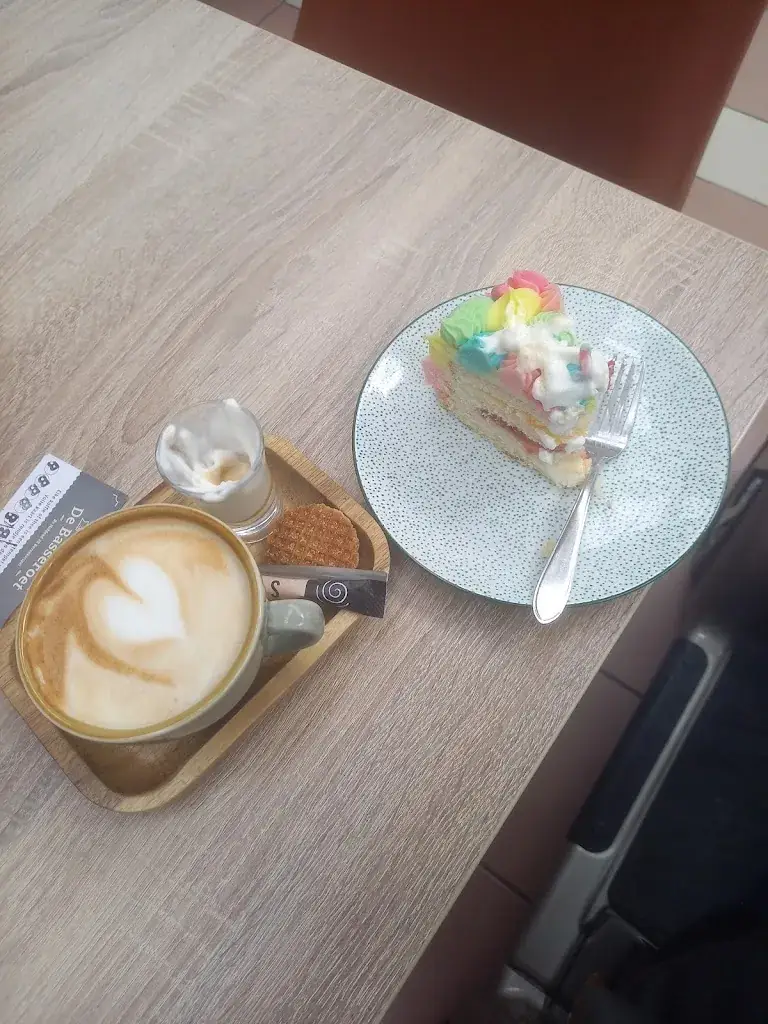 Menu_Lunchroom de Basseroet_Bovenkarspel_image_1