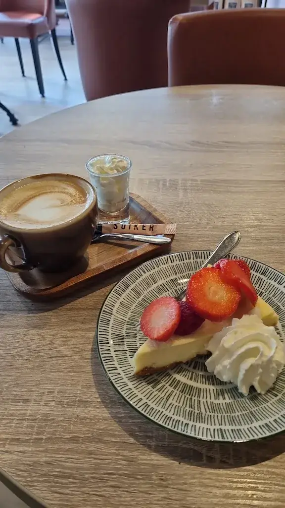 Frog Zoë_Lunchroom de Basseroet_Bovenkarspel_review