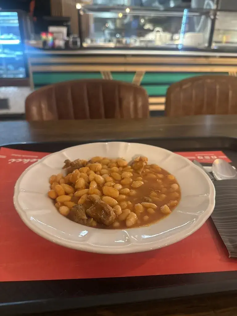 Okkes Demircioglu_Tuana Grill Turkish Restaurant Amsterdam_Amsterdam_recensione