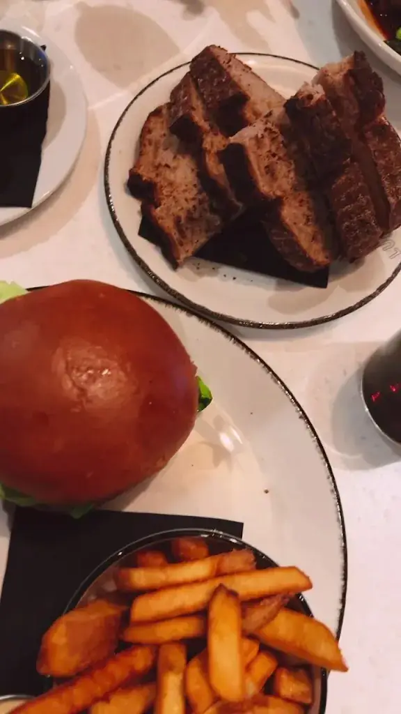 Lucia's BoLo District_Amsterdam_slider_image_2