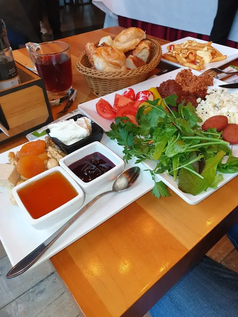 Menu_Florya Restaurant & Cafe_Amsterdam_image_8