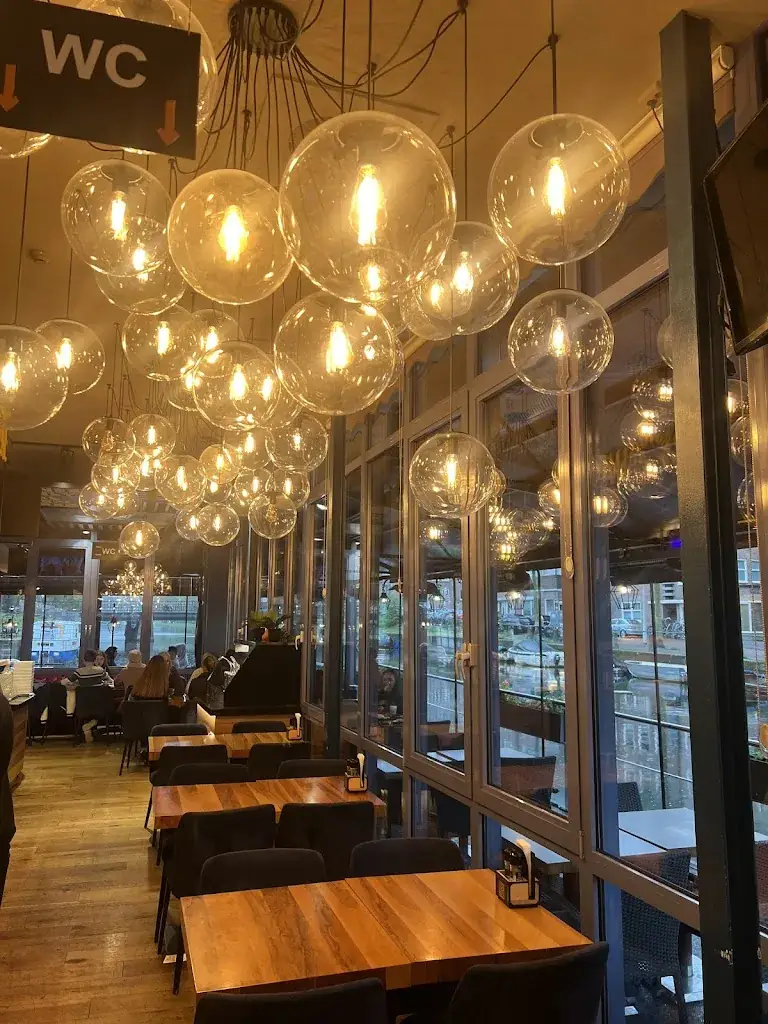 S Hasan_Florya Restaurant & Cafe_Amsterdam_review