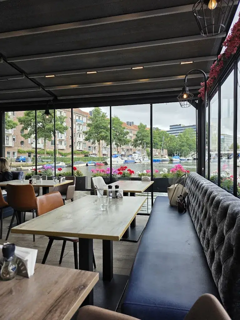 Florya Restaurant & Cafe_Amsterdam_slider_image_3