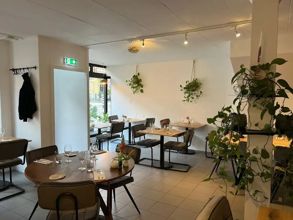 Elo Food Based restaurant in Amsterdam