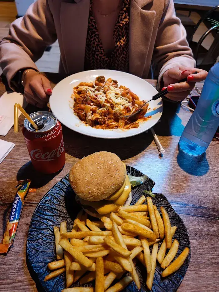 Thiago Henrique_Steakhouse Pizzeria Bos en Lommer_Amsterdam_review