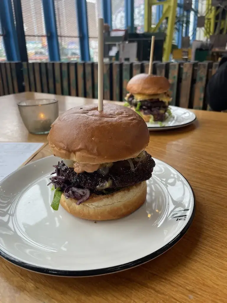 Melita Ford_IJver_Amsterdam_review