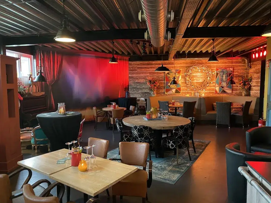 "Mooi an Zitten" restaurant in Burgerbrug