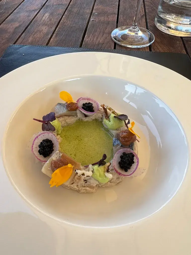 Isobel Walker_Tante Kee_Kaag_review