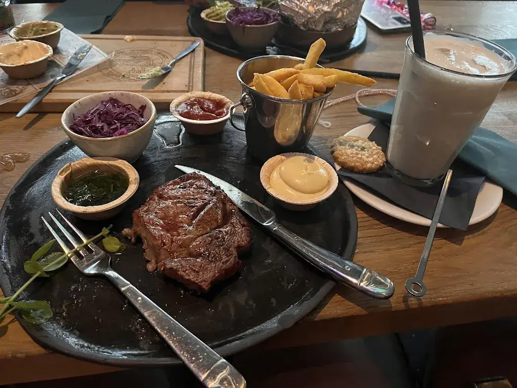 eleanor maynard_Stadscafé Flow_Helder_recensione