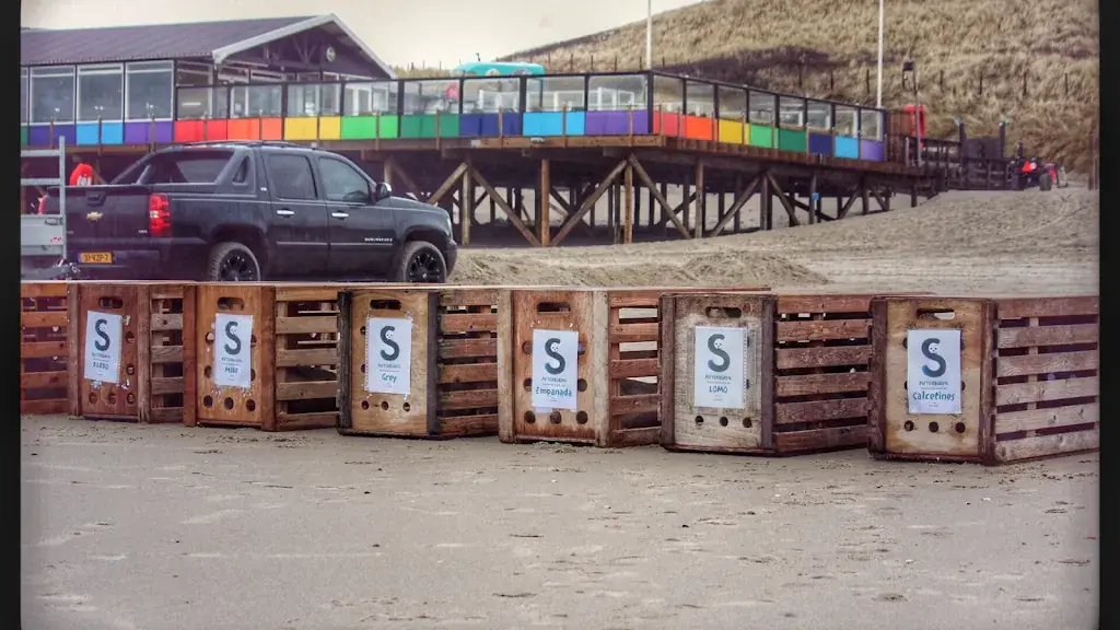 Beach Pavillion De Toko restaurant in Callantsoog