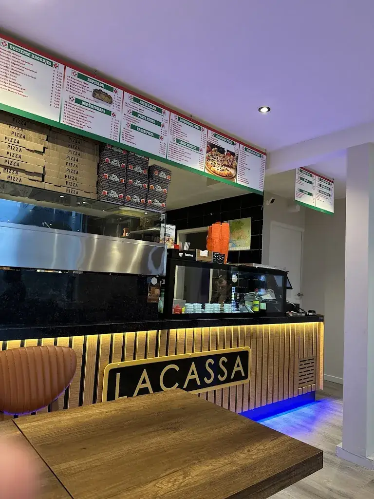 Abhishek Saxena_La Cassa Pizza & Grill House URK_Urk_review