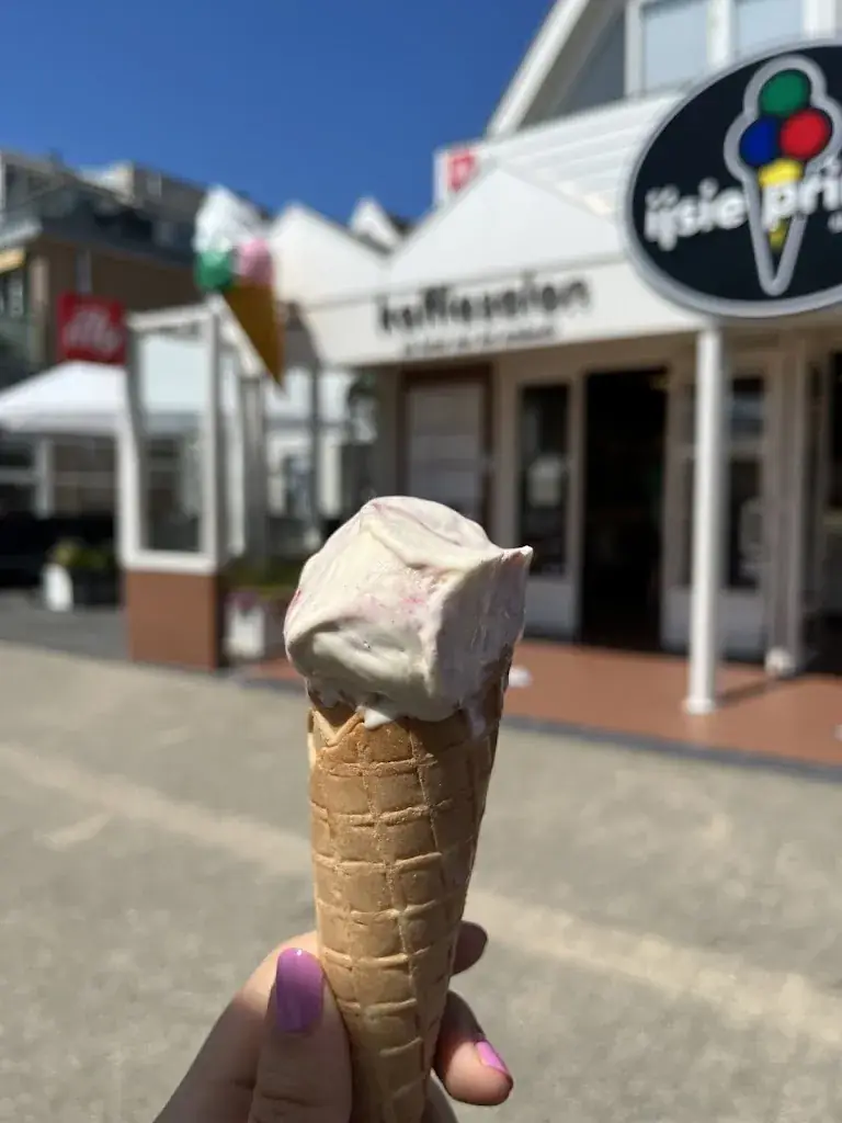 sh lim_IJssalon IJsie Prima_Callantsoog_recensione